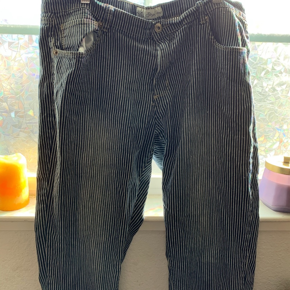 Vertical Striped Capri Pants